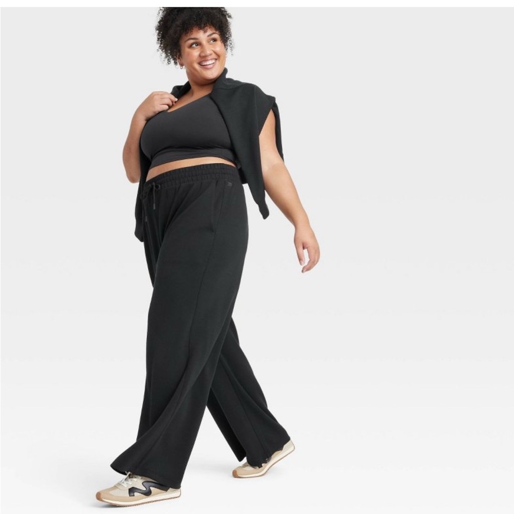 Matching Set. Black. Size 1X. NWT. - Picture 3 of 4